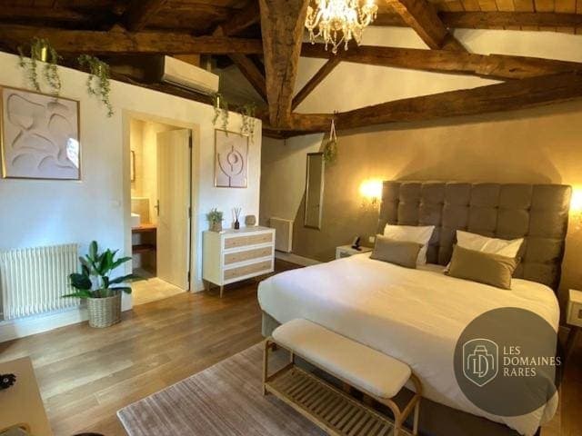 Vue extérieure du château Château Camiac à Créon en Nouvelle-Aquitaine