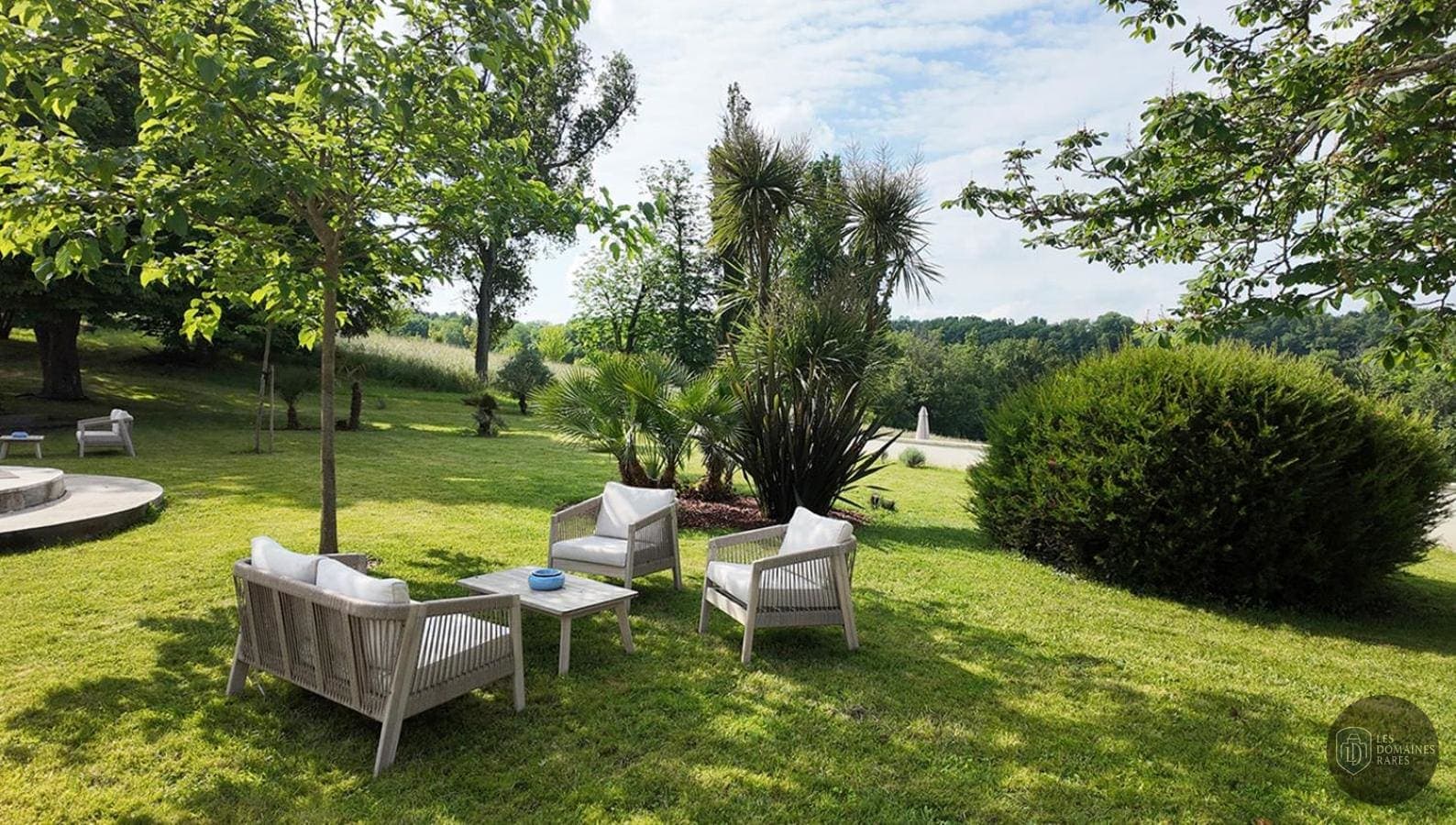 Vue extérieure du château Château Erigoye en Nouvelle-Aquitaine