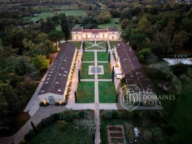 Vue extérieure du château Château Gassies en Nouvelle-Aquitaine