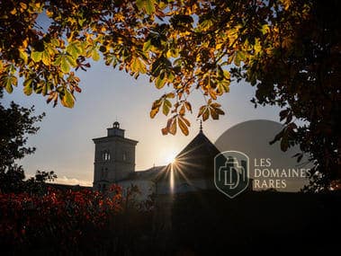 Vue extérieure du château Château Gassies en Nouvelle-Aquitaine