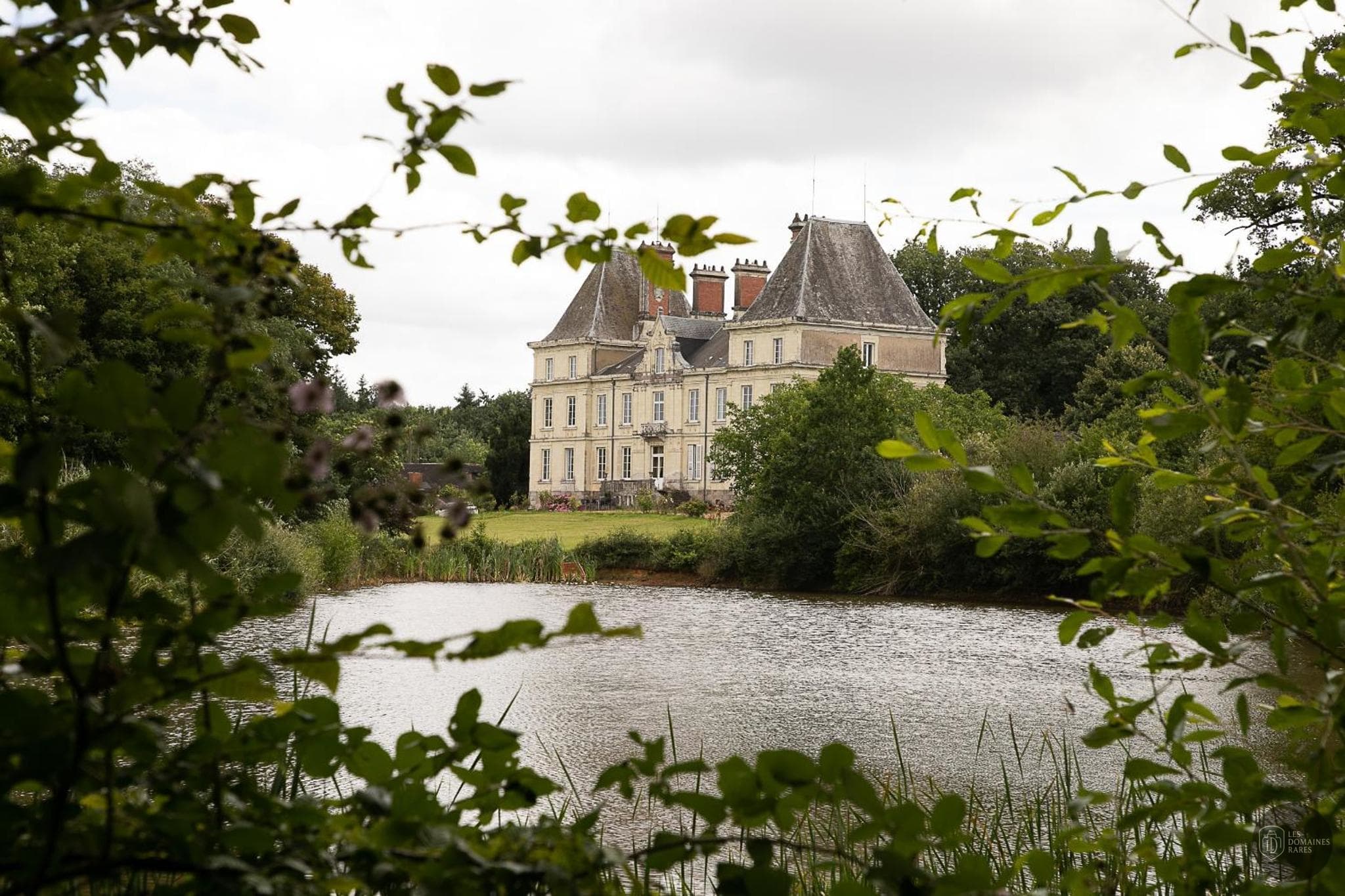 Vue extérieure du château Château L'Escale en Pays de la Loire