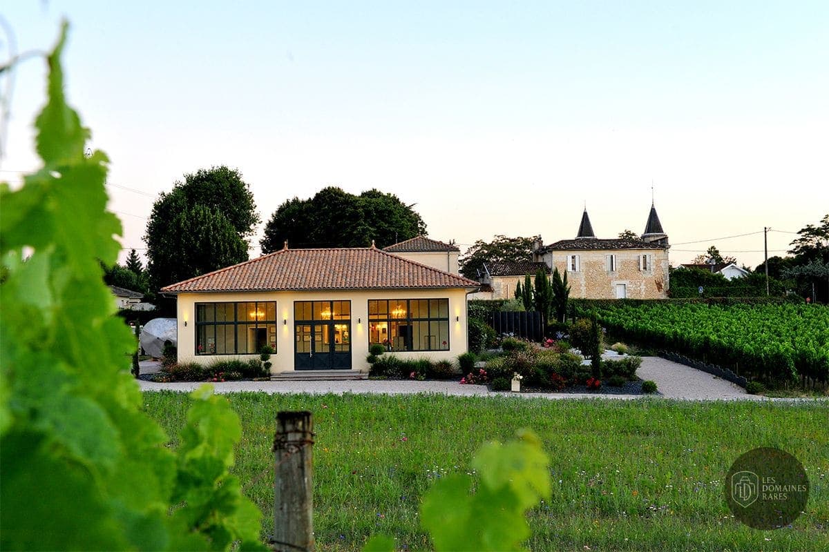 Vue extérieure du château Château Pascot à Latresne en Nouvelle-Aquitaine