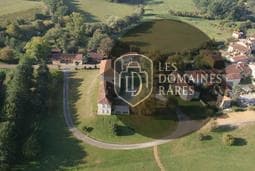 Vue extérieure du château Château d'Aon à Hontanx en Nouvelle-Aquitaine