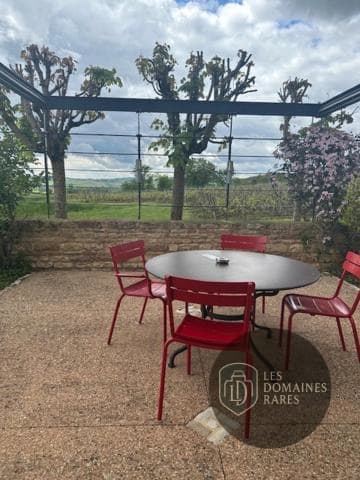Vue du château Château de Besseuil à Clessé en Bourgogne-Franche-Comté