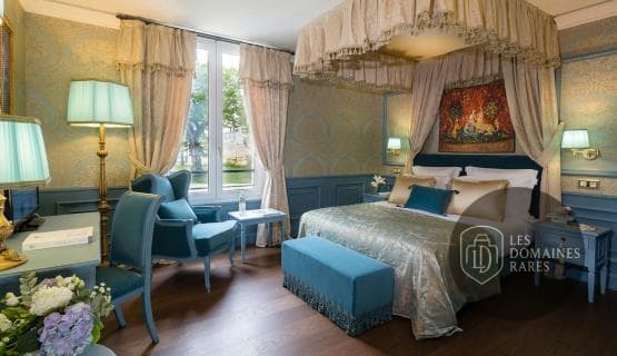 Chambre du château Château de Mirambeau à Mirambeau en Nouvelle-Aquitaine