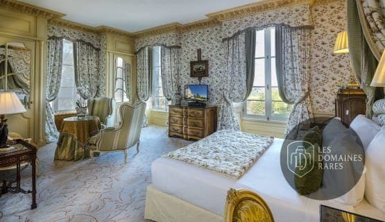 Chambre du château Château de Mirambeau à Mirambeau en Nouvelle-Aquitaine