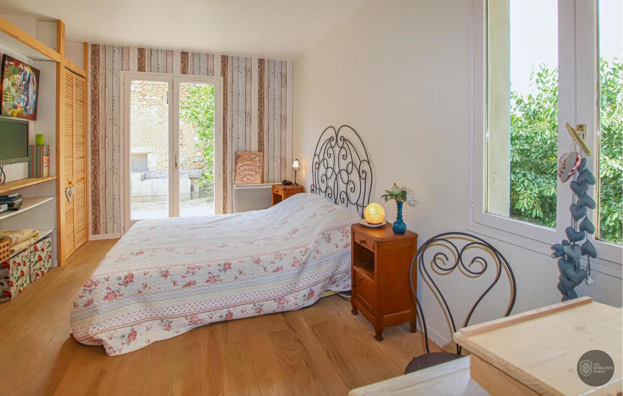 Chambre du château Château de la Baume à Prinsuéols en Occitanie