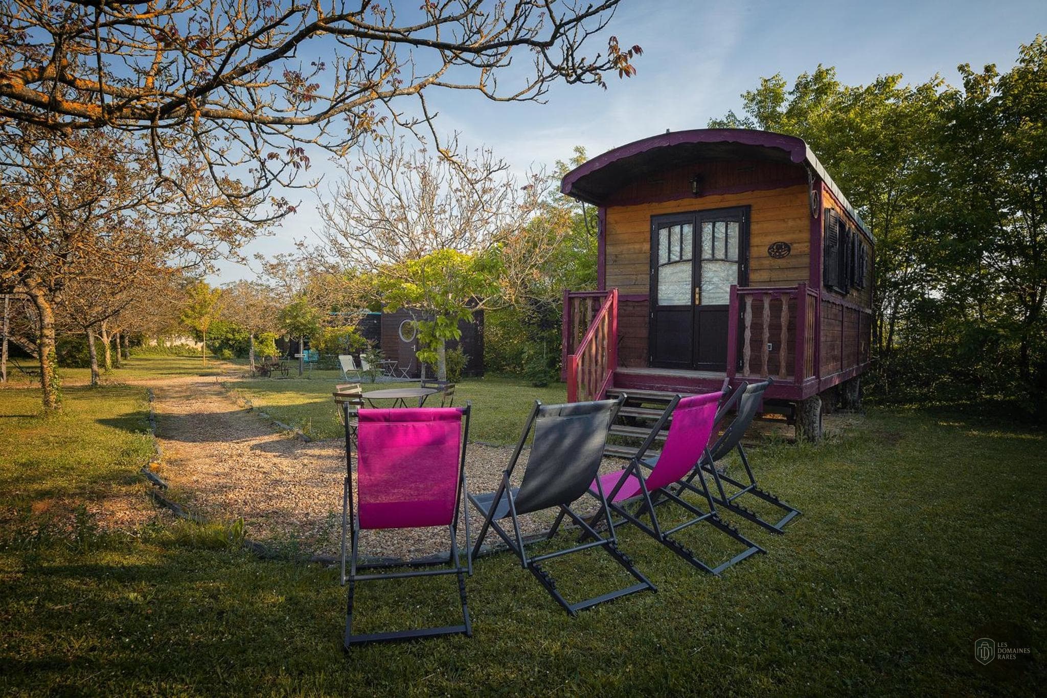 Vue extérieure du lieu Chai de la Paleine à Le en Pays de la Loire