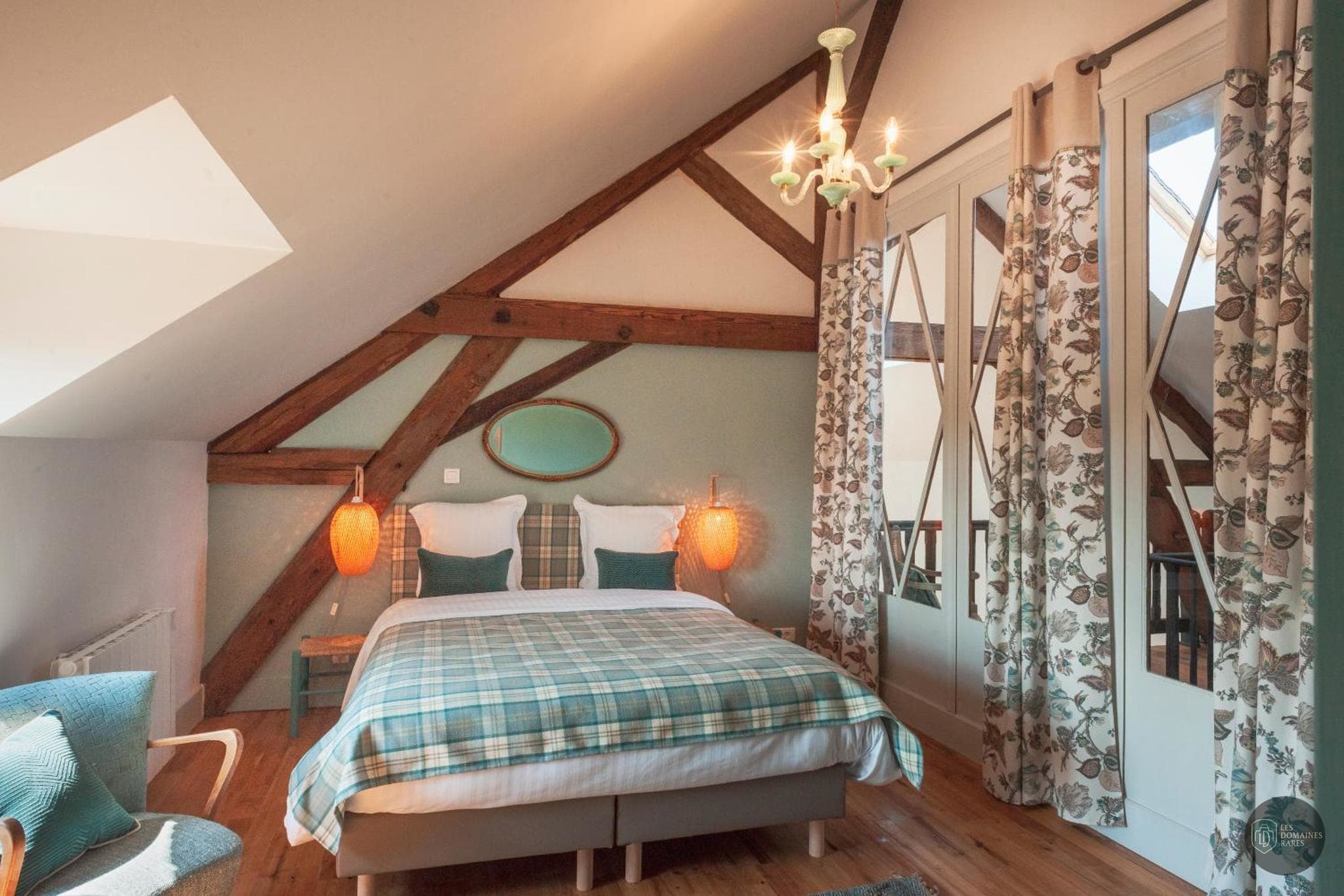 Chambre du moulin Chai du Château d'Eyran en Nouvelle-Aquitaine