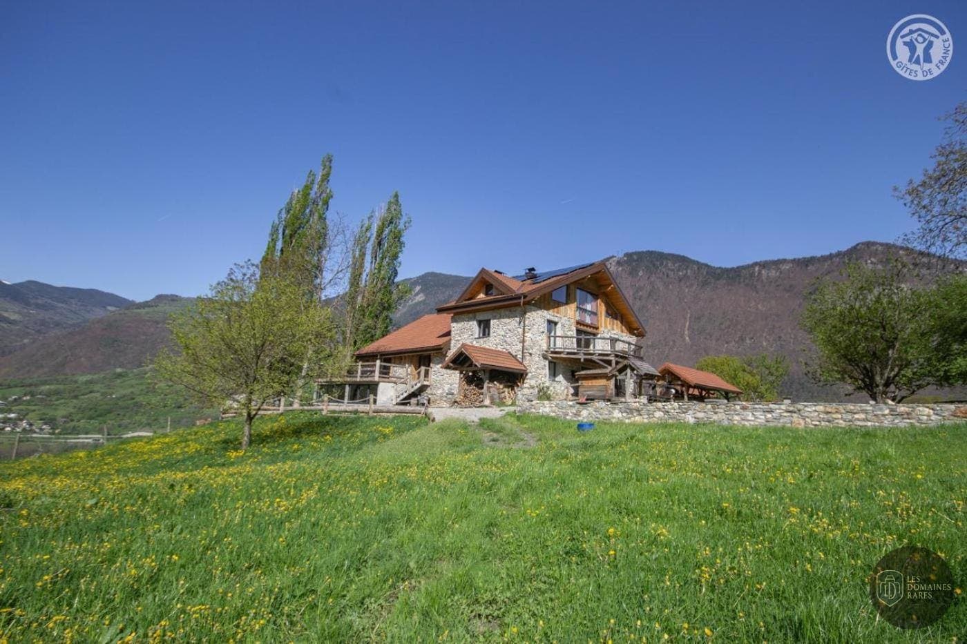 Chalet De L'Armanaz — Extérieur