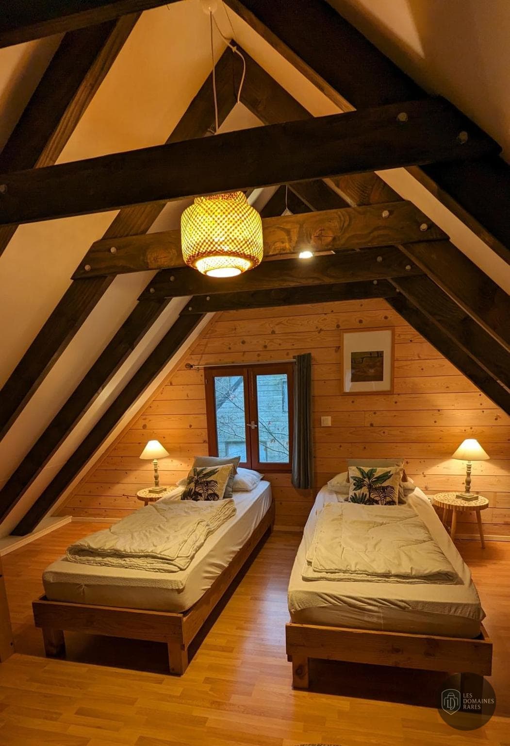Chambre du château Chalet de la Hulotte en Auvergne-Rhône-Alpes - séminaire entremont-le-vieux, france