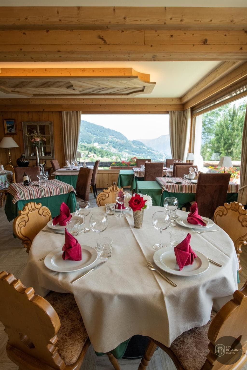 Vue extérieure de l'hôtel Chamois d'Or à Alpe en Auvergne-Rhône-Alpes