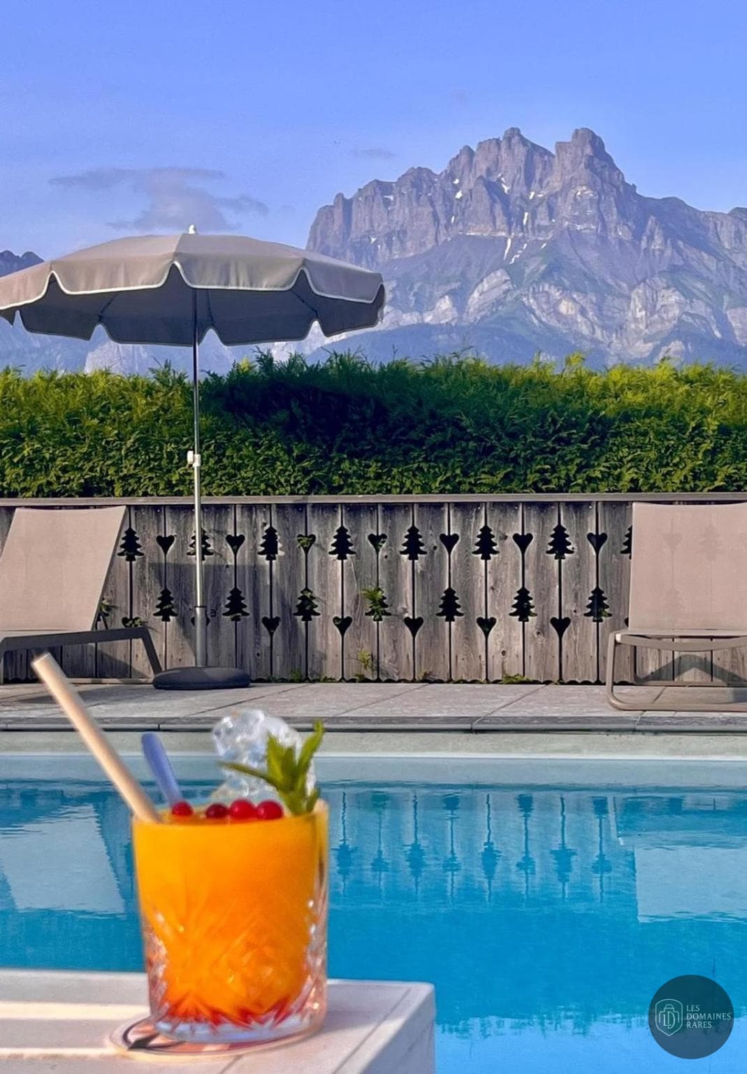 Vue extérieure de l'hôtel Chamois d'Or à Alpe en Auvergne-Rhône-Alpes