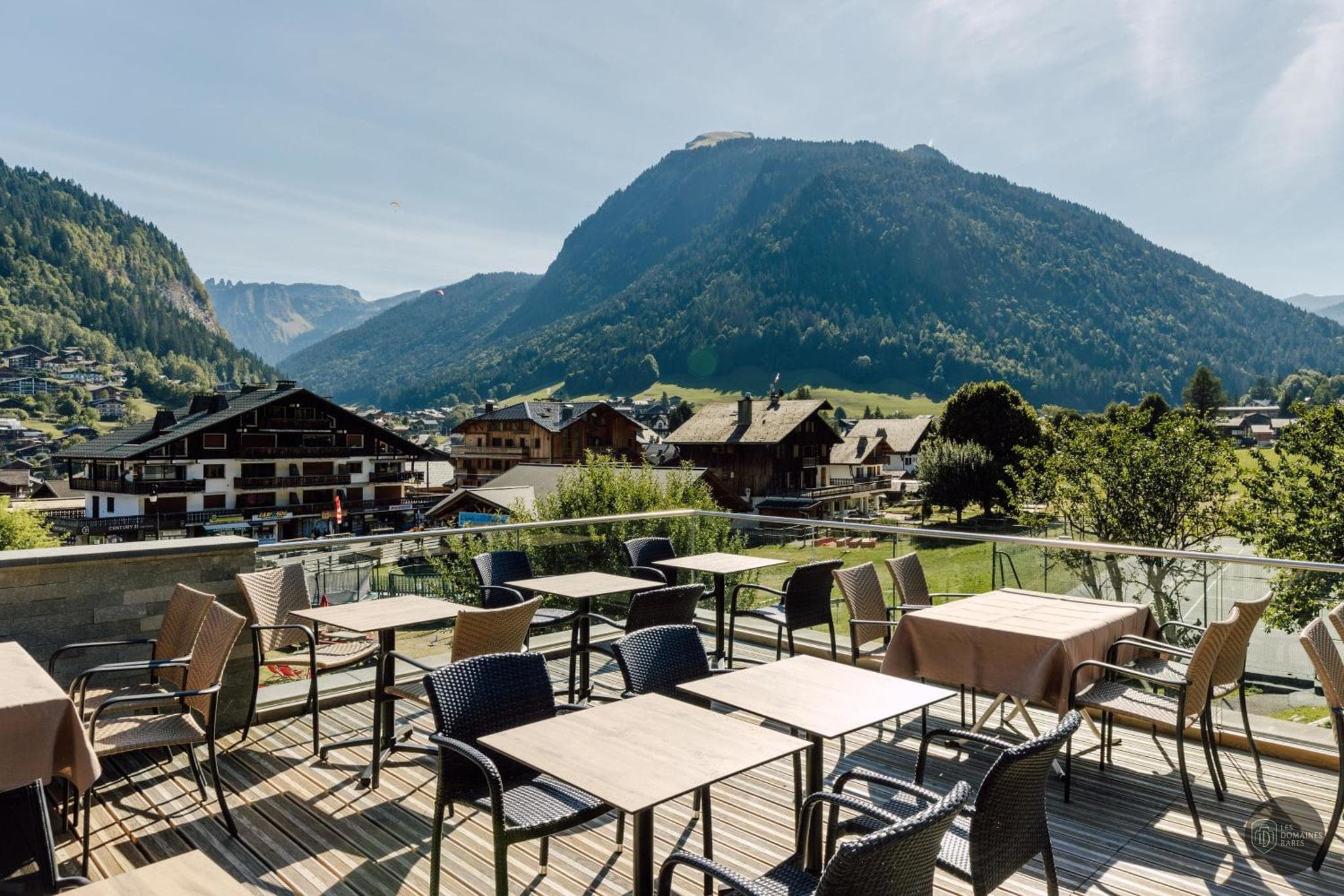 Vue extérieure de l'hôtel Champs Fleuris à Morzine en Auvergne-Rhône-Alpes