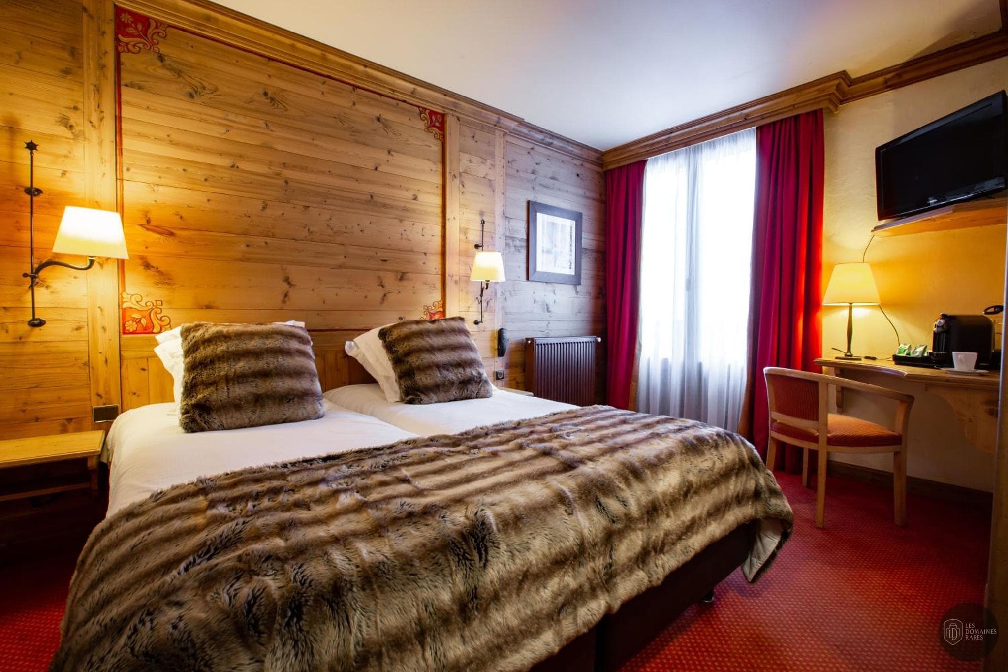 Vue extérieure de l'hôtel Champs Fleuris à Morzine en Auvergne-Rhône-Alpes