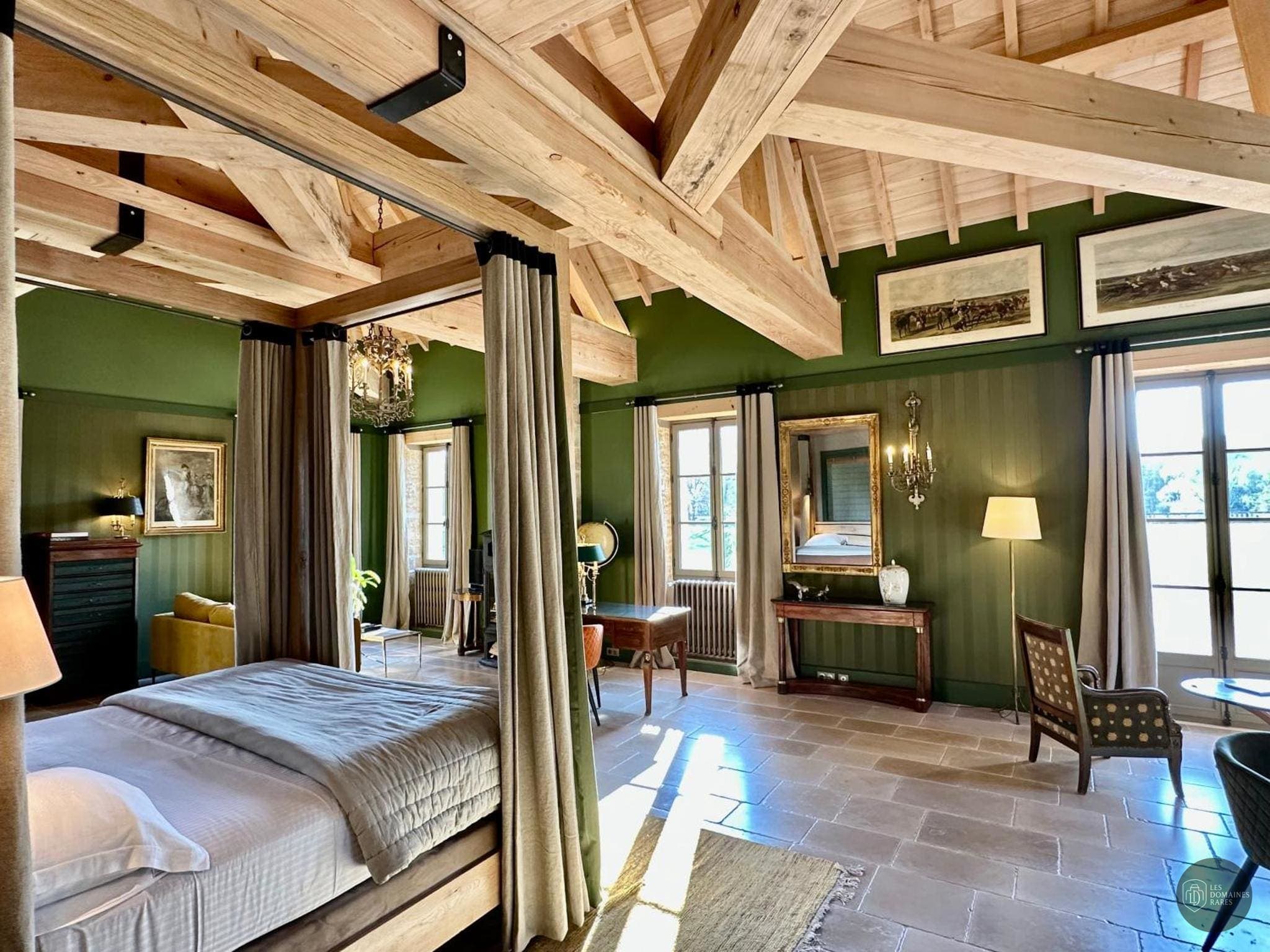 Chambre du château Chateau d'Esclimont en Centre-Val de Loire - séminaire eure-et-loir (28)