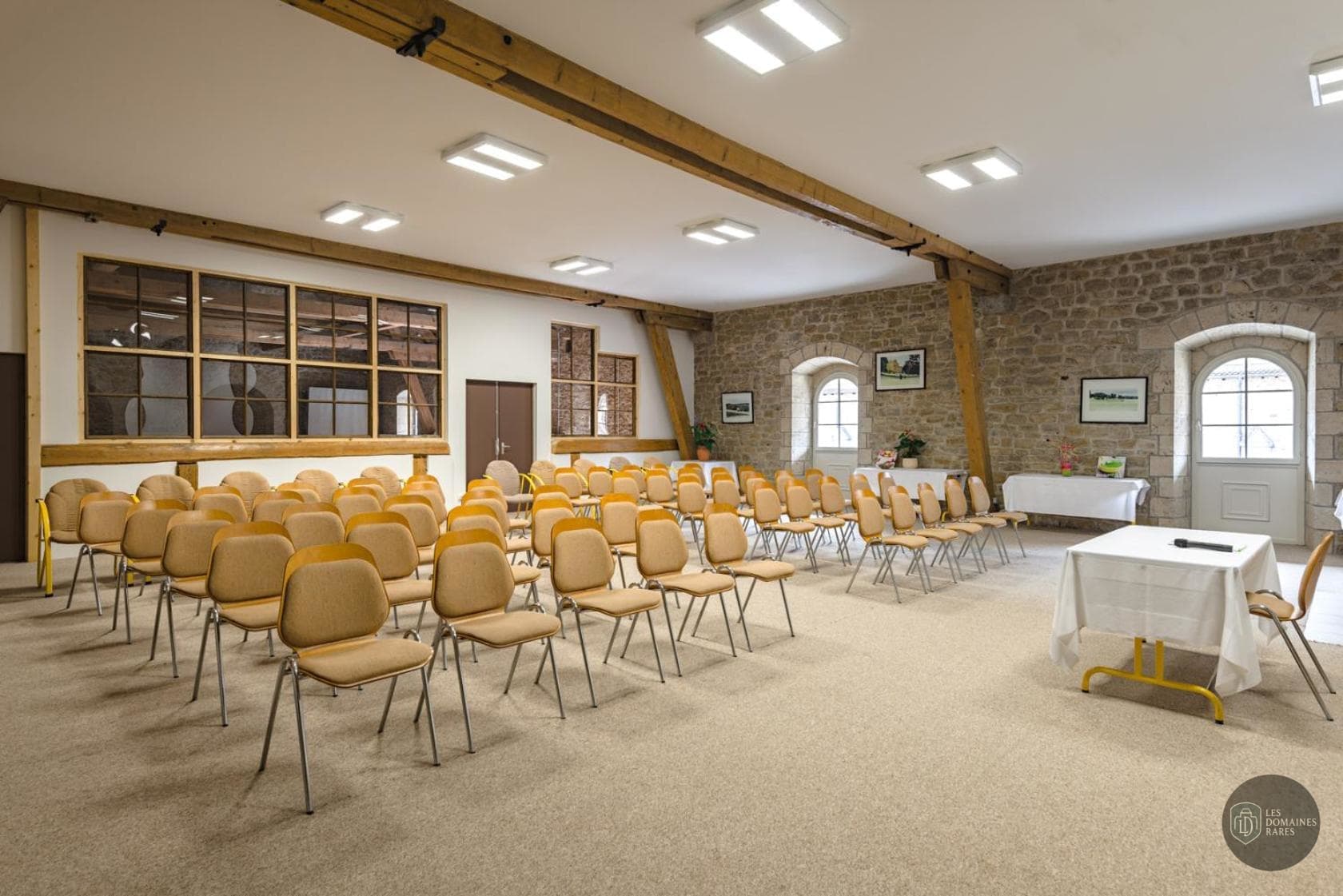 Vue extérieure du domaine Chateau de Bournel à Cubry en Bourgogne-Franche-Comté
