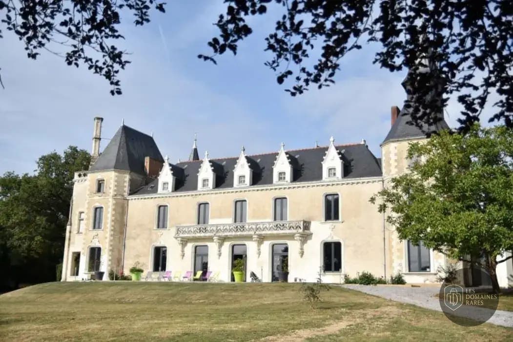 Vue extérieure du château Chateau de Cop Choux en Pays de la Loire