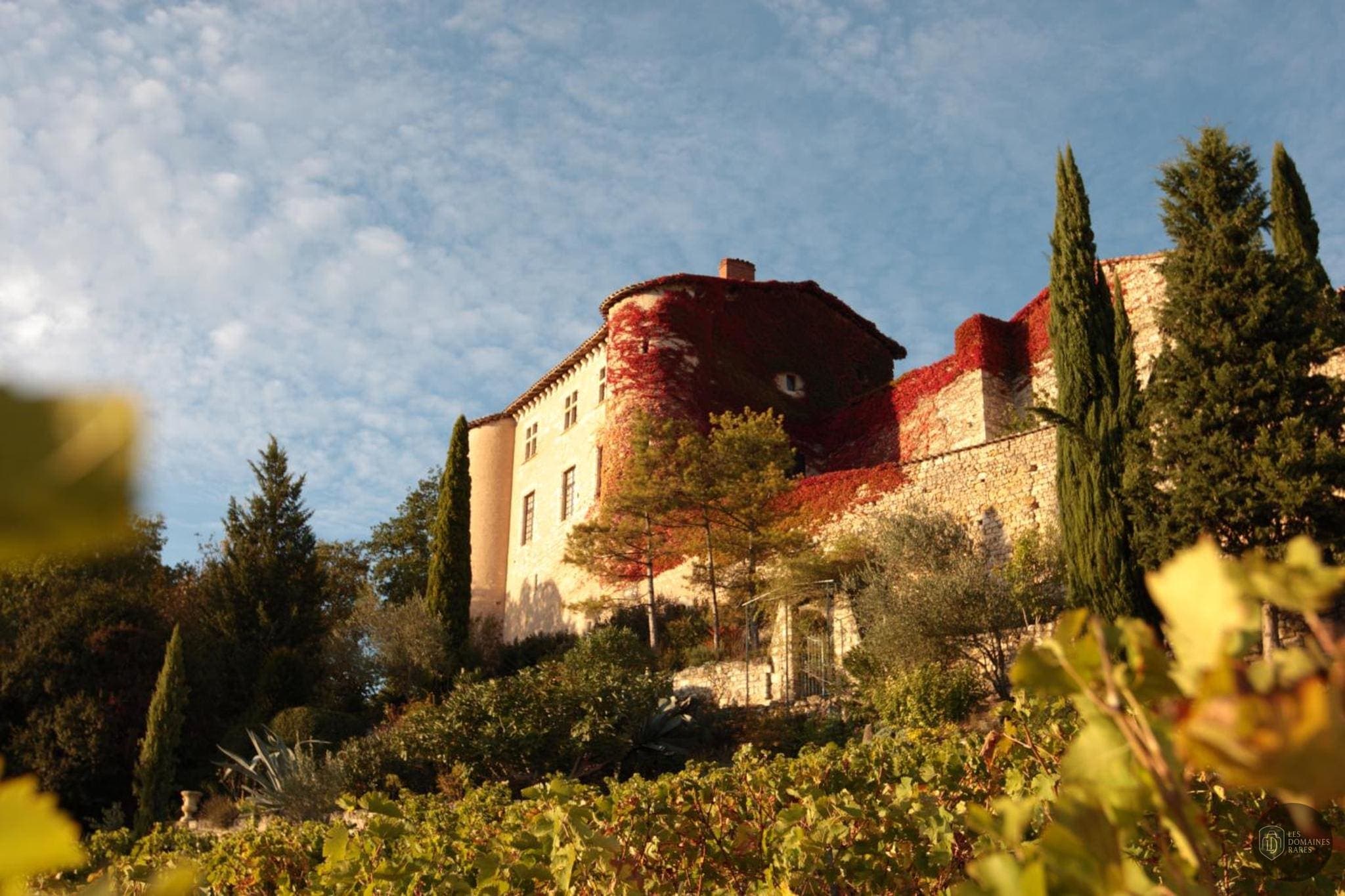 Vue extérieure du château Chateau de Mauriac à Senouillac en Occitanie