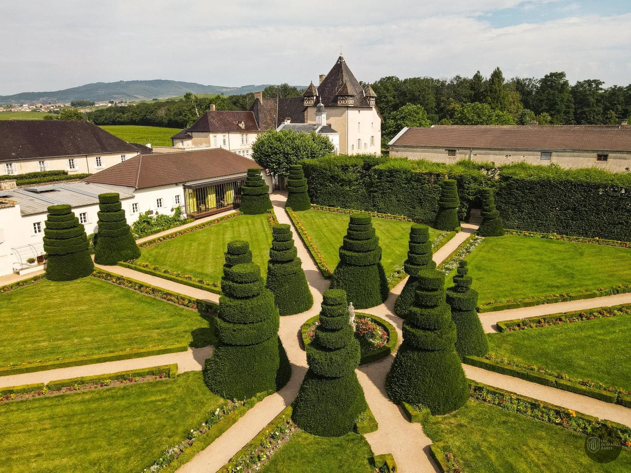Vue extérieure du château Chateau de Pizay à Morgon en Auvergne-Rhône-Alpes