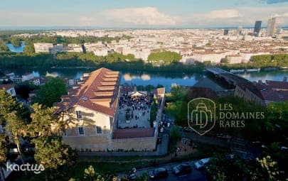 Vue extérieure du château Chateauform Le Cnit à Puteaux en Île-de-France