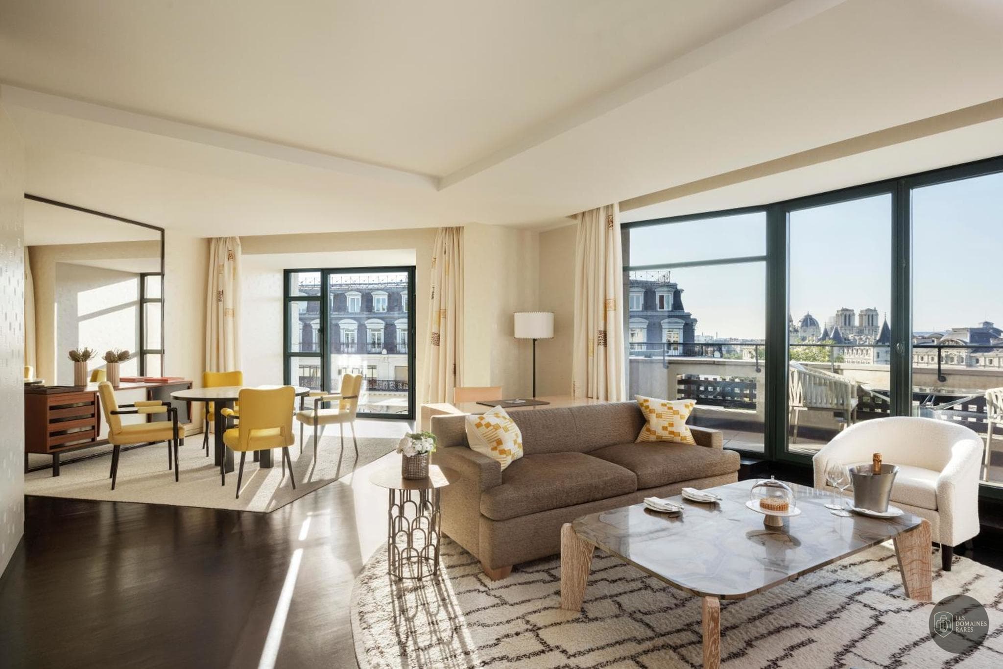 Espace intérieur de l'hôtel Cheval Blanc Paris à Paris en Île-de-France