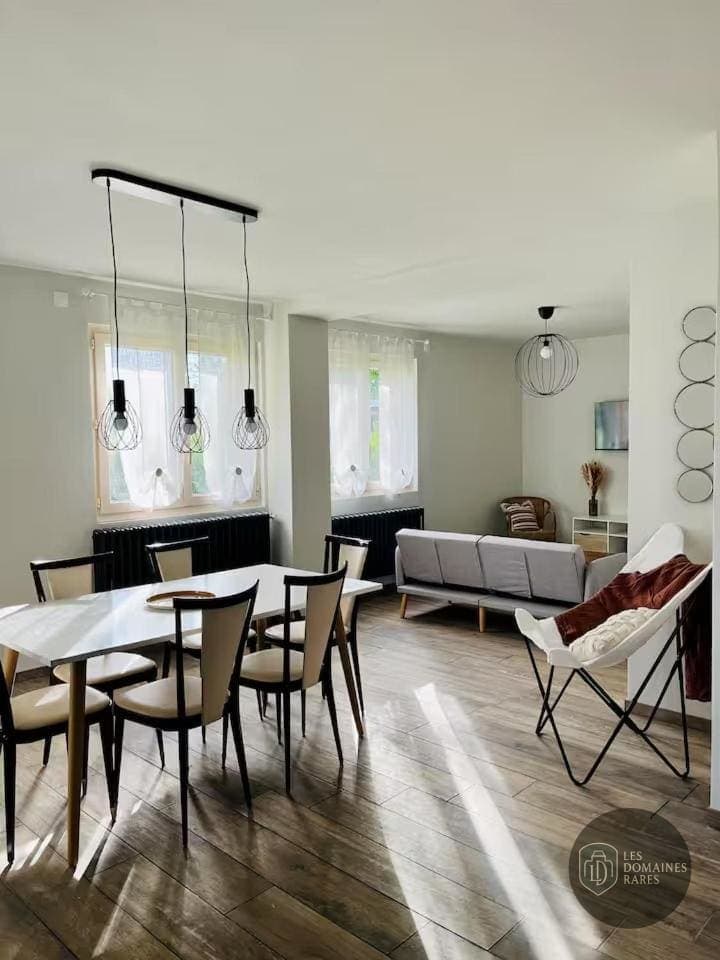 Espace intérieur du lieu Chez Yvonne à Strasbourg en Grand Est