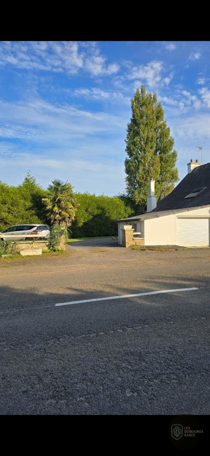 Vue extérieure de l'hôtel Chez la Rose à Juliénas en Auvergne-Rhône-Alpes