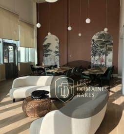 Espace intérieur de l'espace de coworking Chlorofeel à Meyzieu en Auvergne-Rhône-Alpes