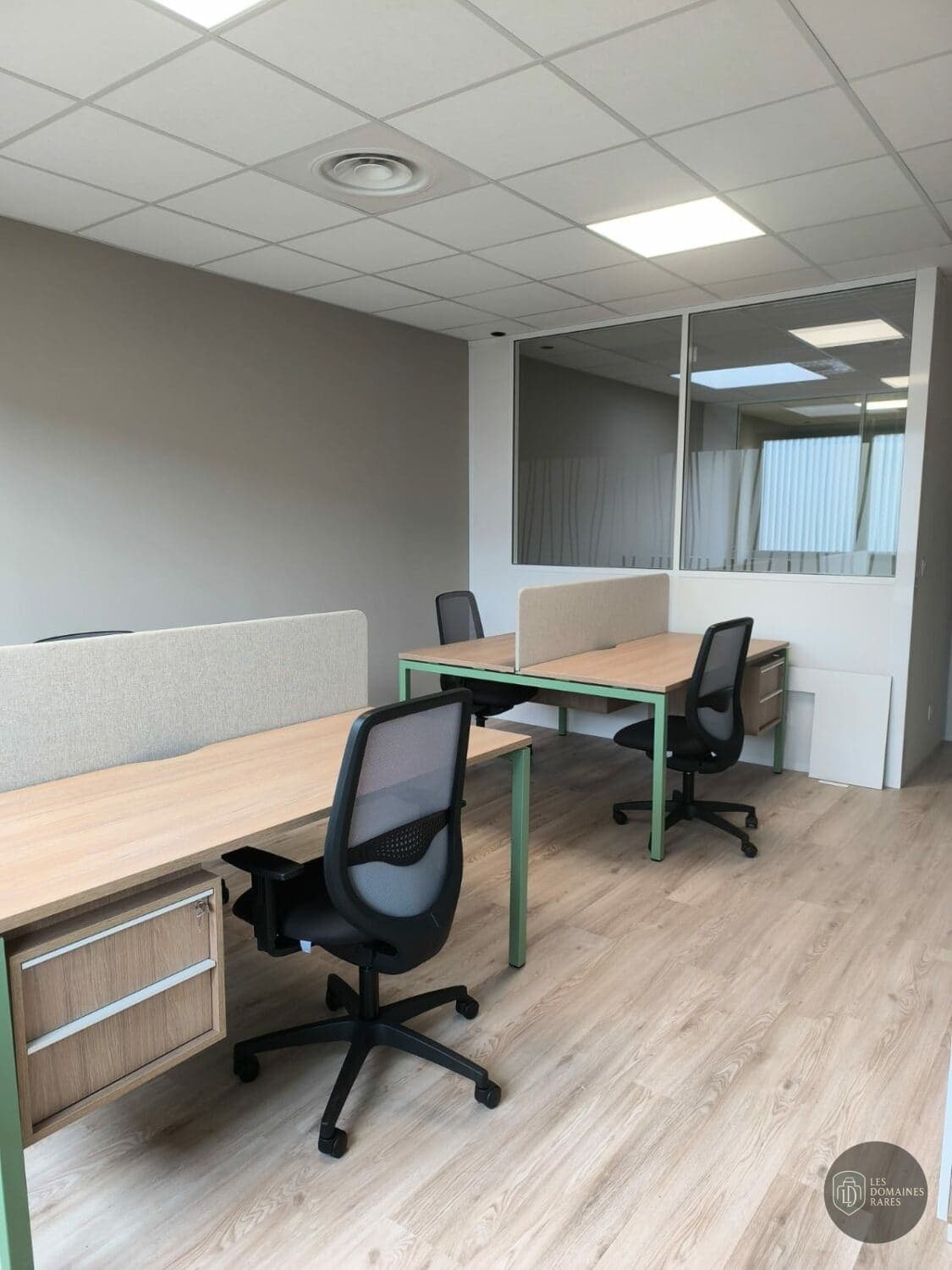 Salle de réunion 9 de l'espace de coworking Chlorofeel à Meyzieu en Auvergne-Rhône-Alpes