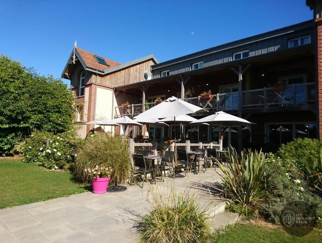 Vue extérieure du lieu Clos Vaupaliere à La en Normandie
