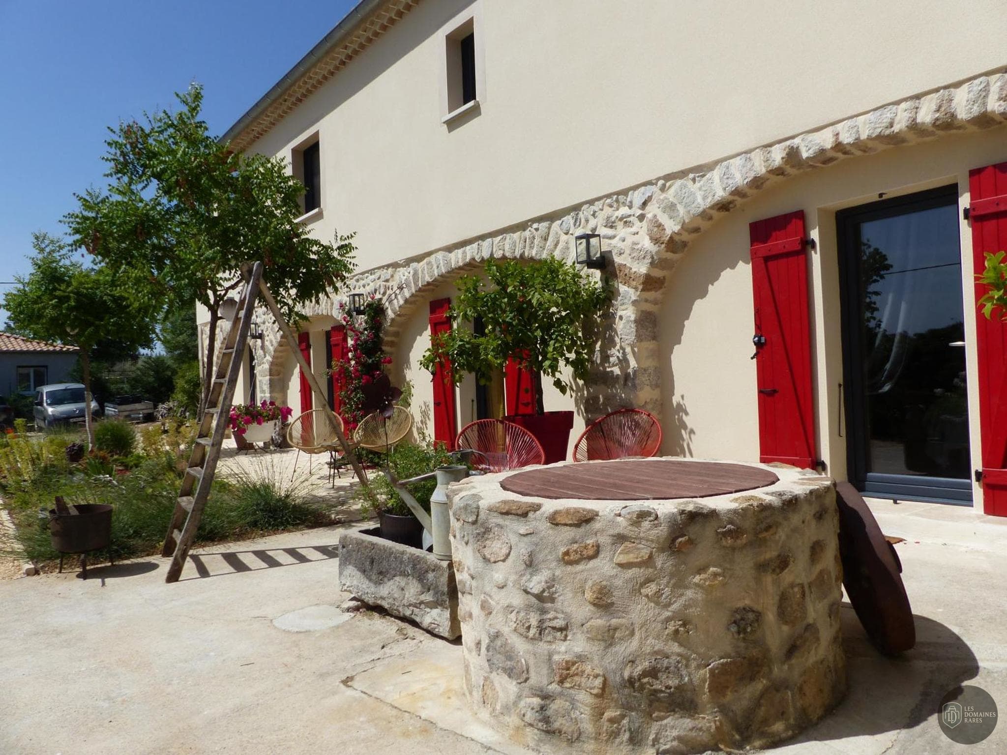 Clos de Mocberry — Extérieur