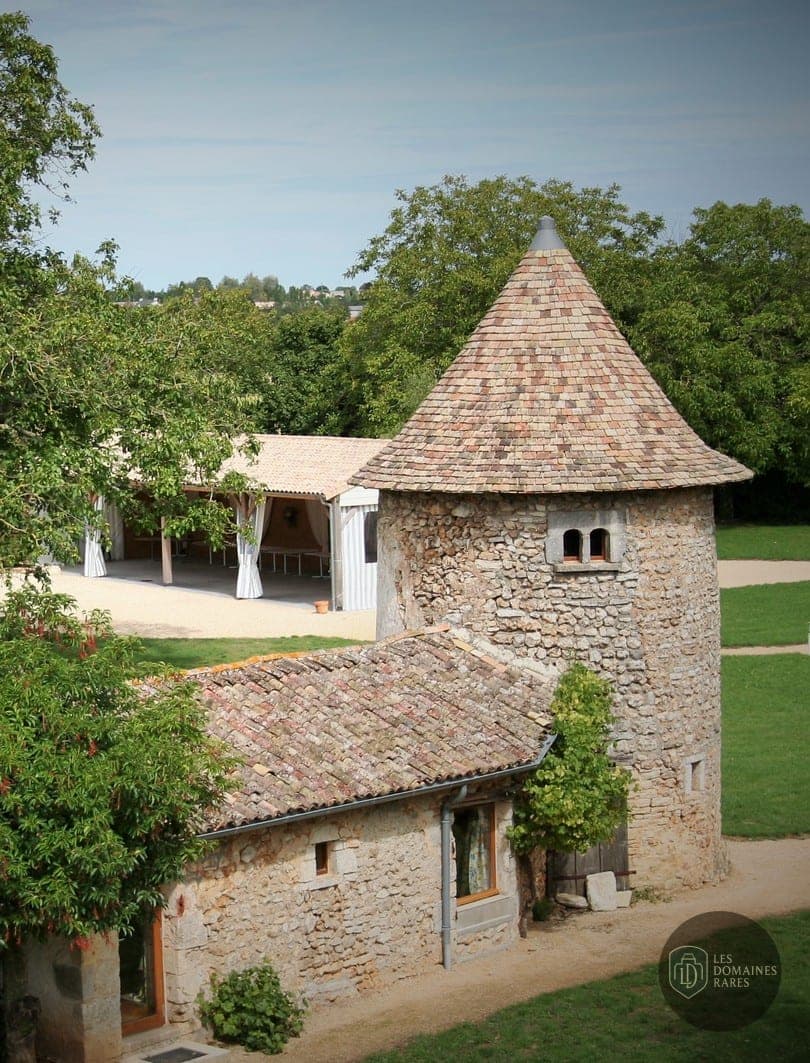 Vue extérieure du lieu Clos de l'Orbrie à Rom en Nouvelle-Aquitaine