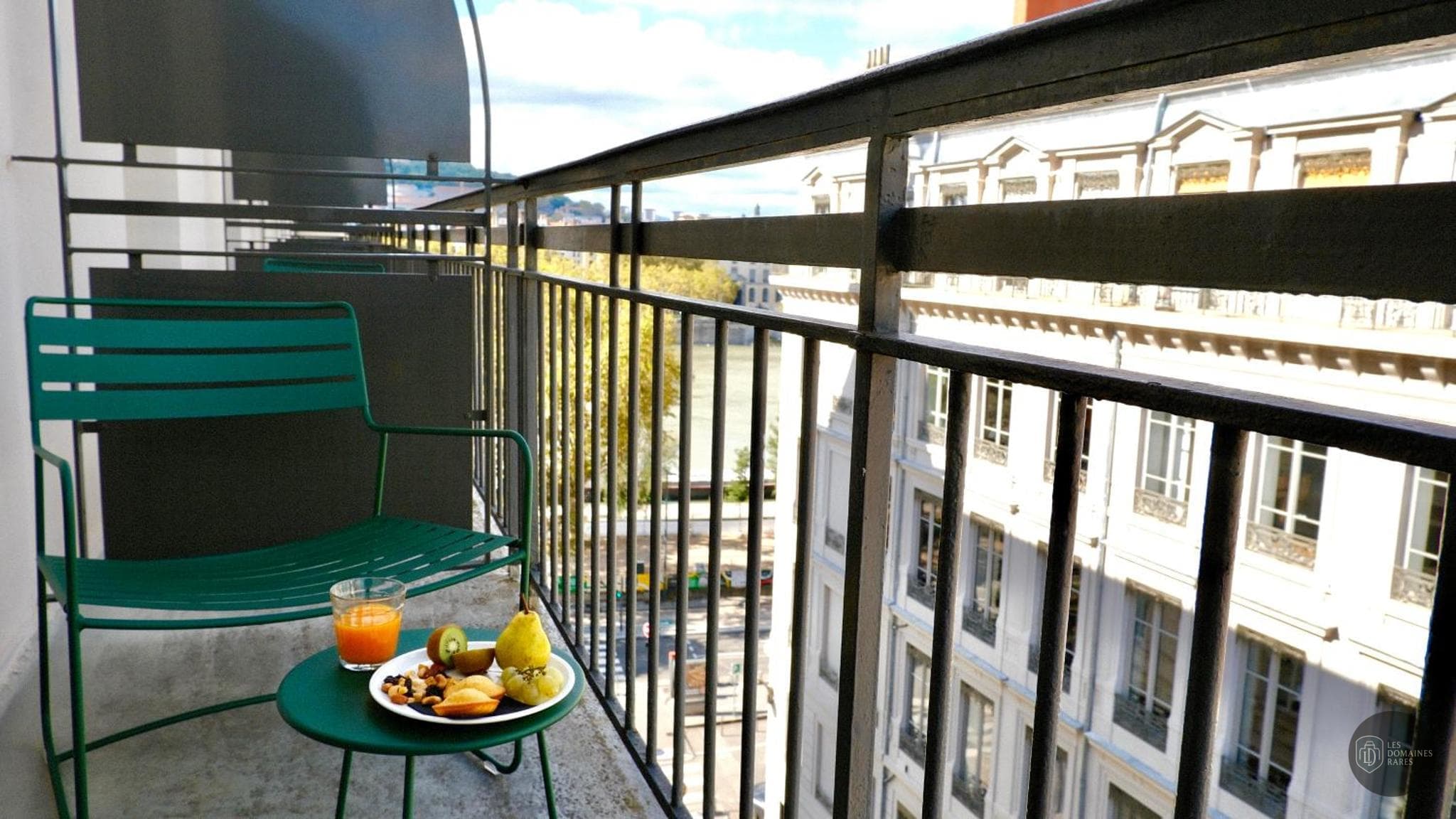 Vue extérieure de l'hôtel College Hotel à Lyon en Auvergne-Rhône-Alpes