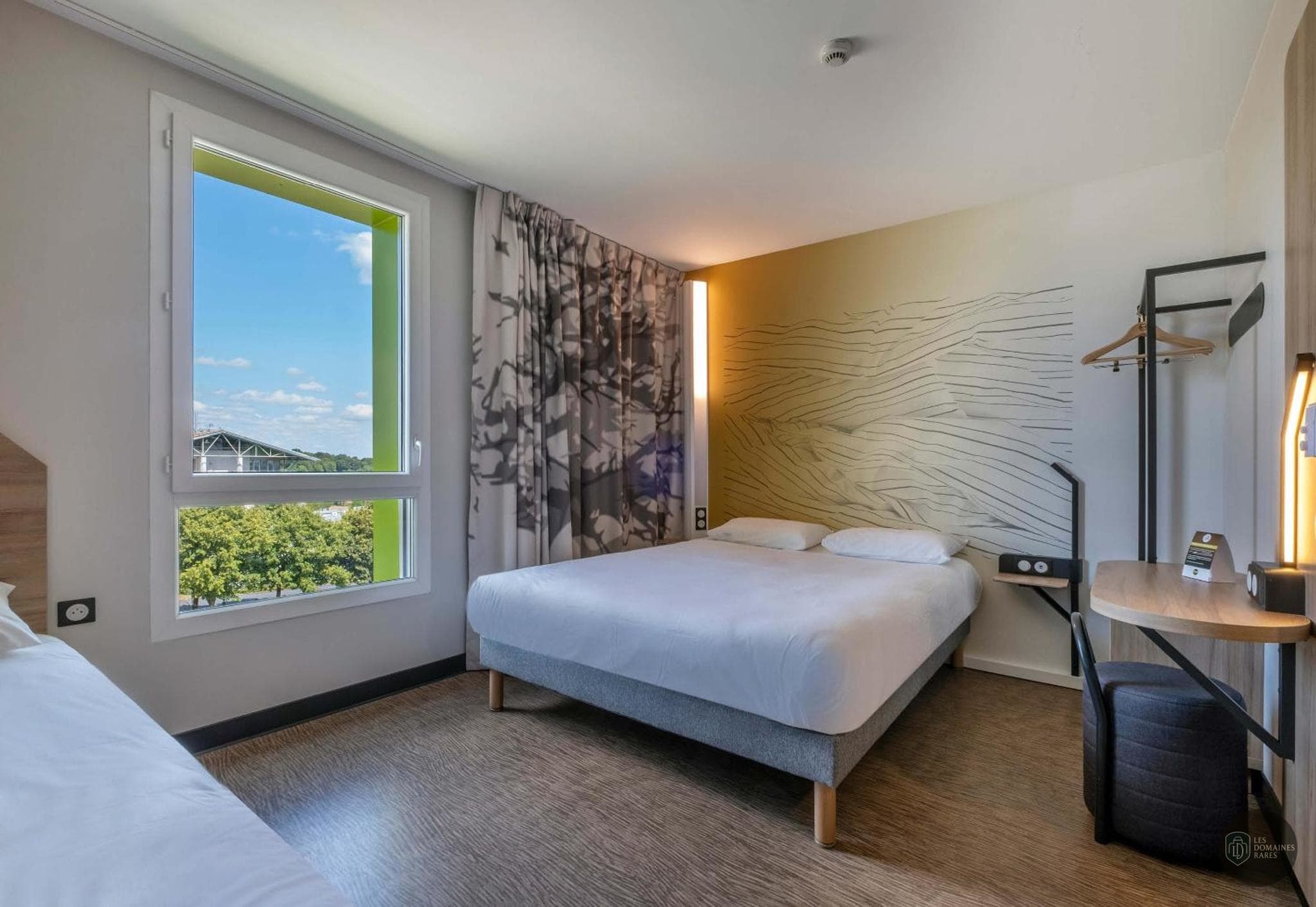 Comfort Hôtel saintes — Chambres