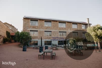 Vue extérieure du lieu Community Work en Auvergne-Rhône-Alpes