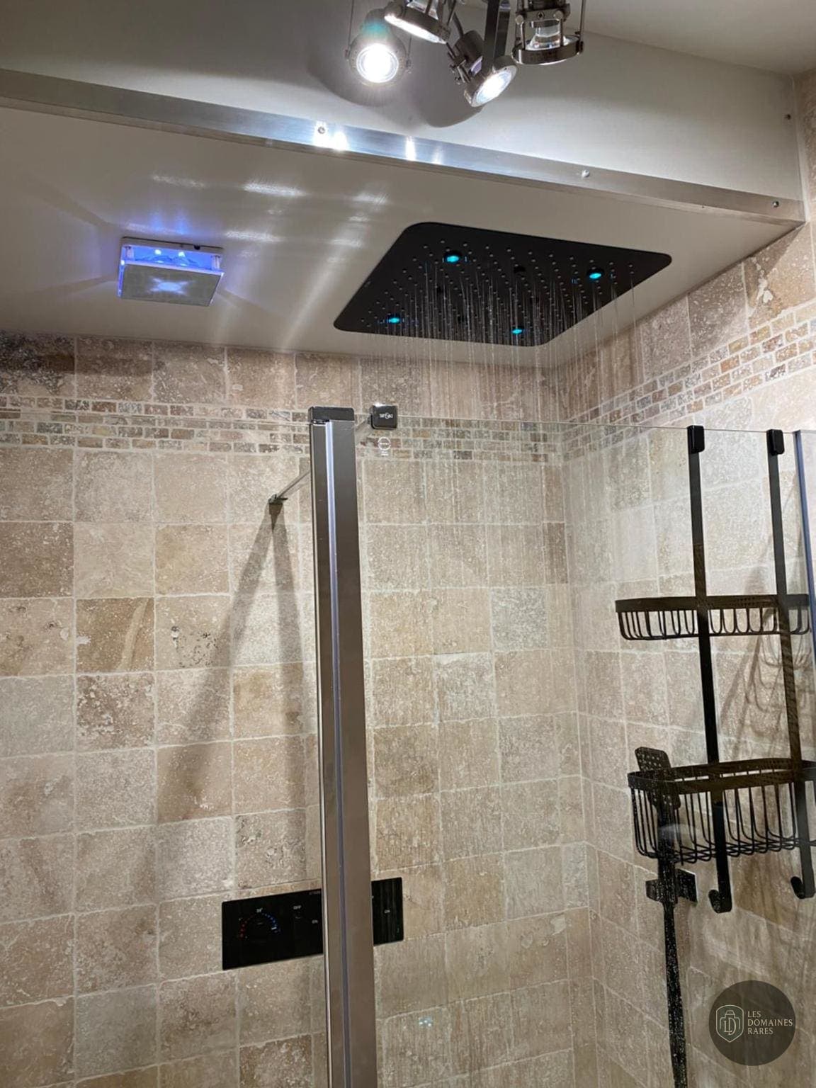 Salle de bain du lieu Complexe BG à Limoges en Nouvelle-Aquitaine