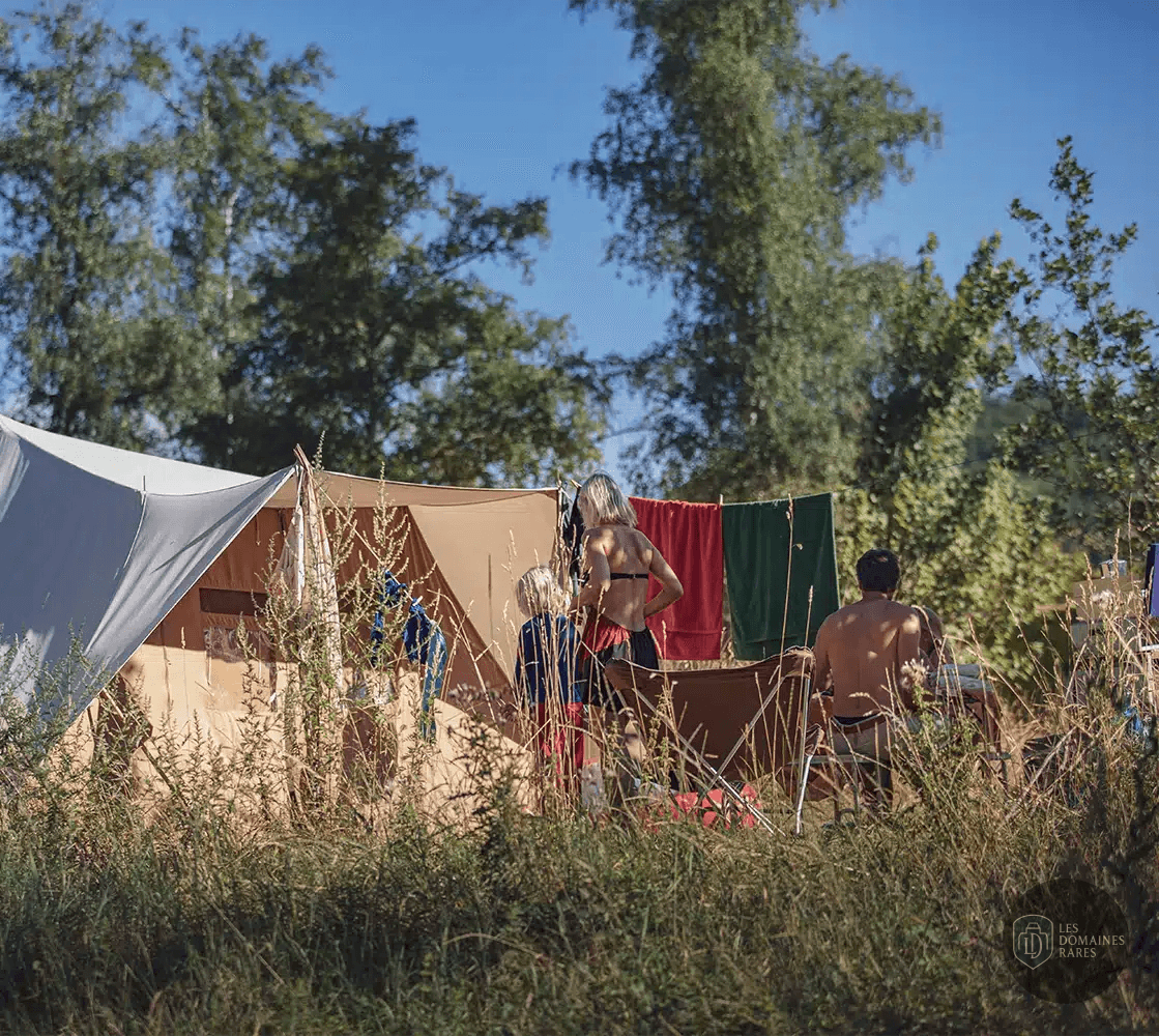 Vue extérieure du lieu CosyCamp en Auvergne-Rhône-Alpes