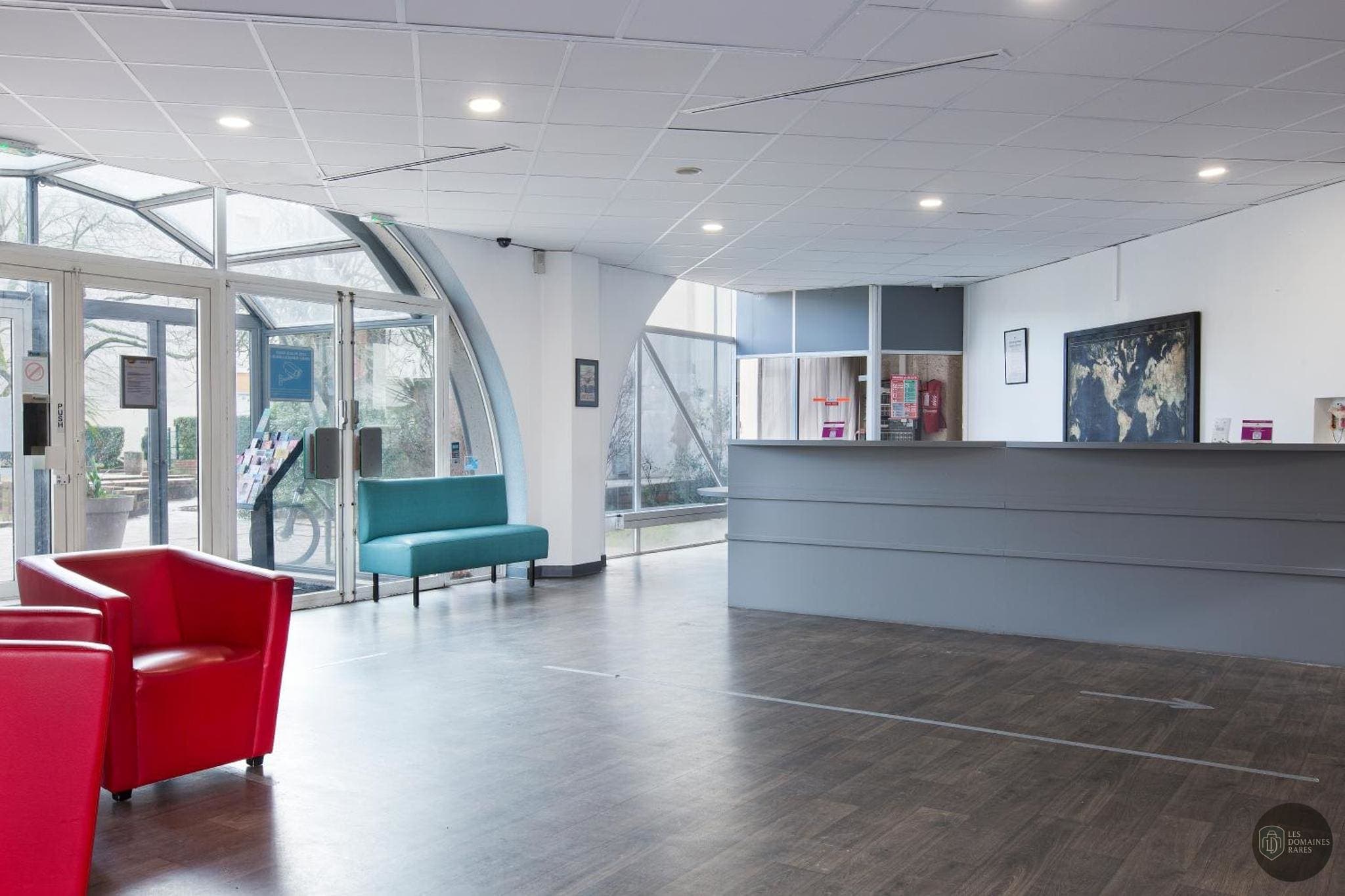Cowool Cergy — Extérieur