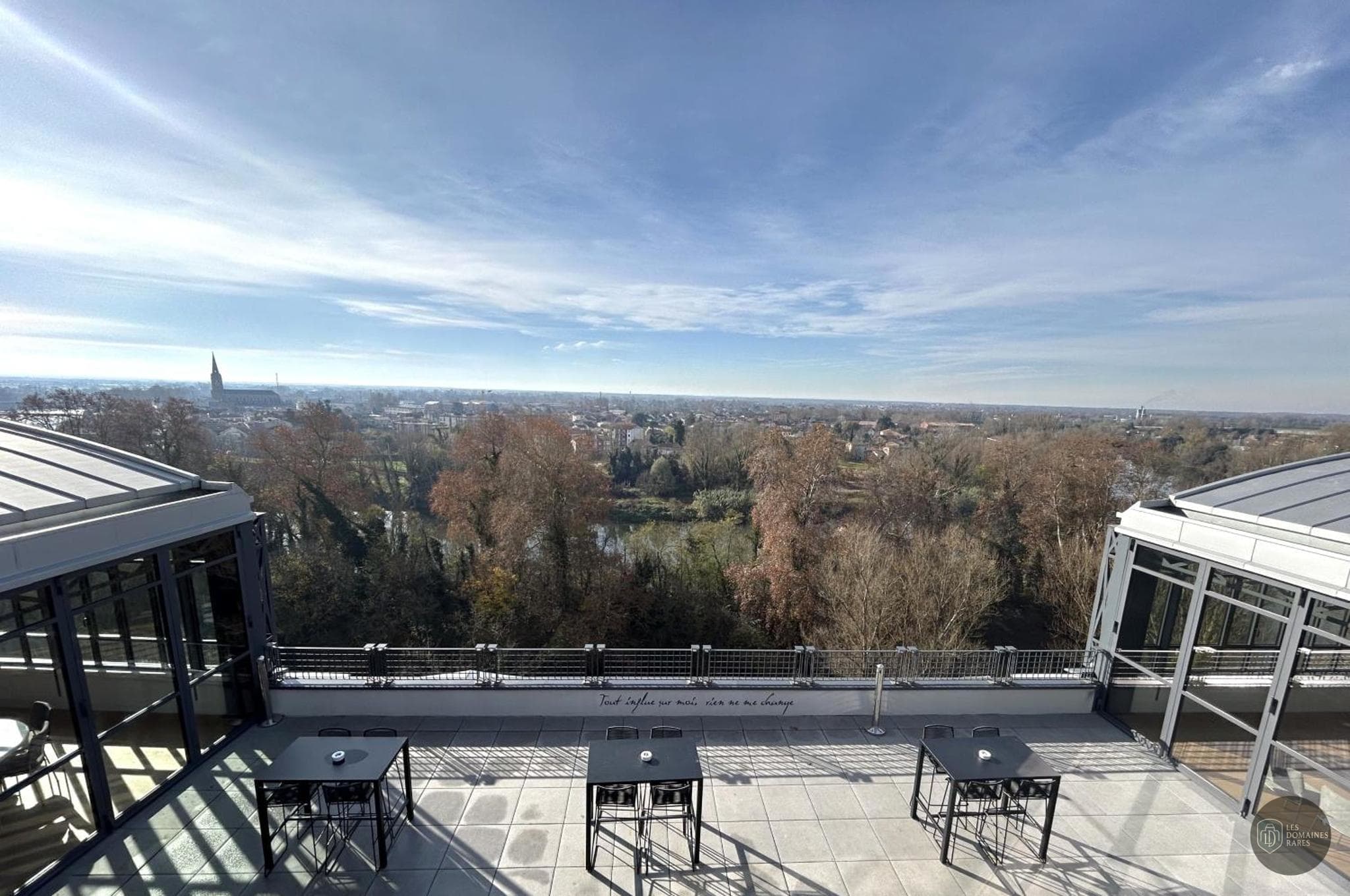 Vue extérieure de l'hôtel Dali Hôtel à Perpignan en Occitanie