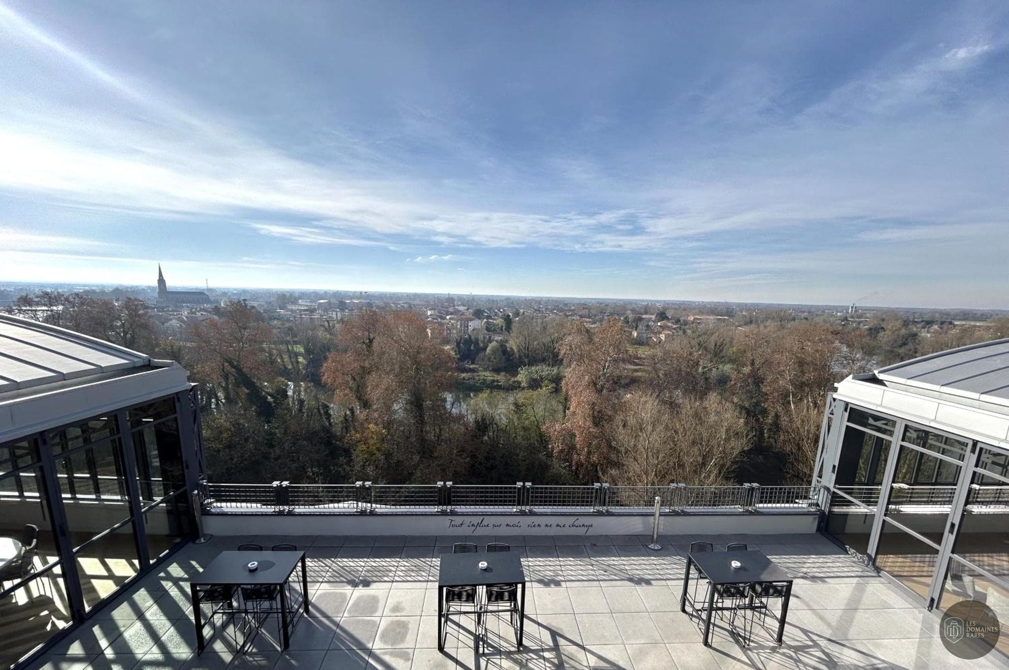 Vue extérieure de l'hôtel Dali Hôtel à Perpignan en Occitanie
