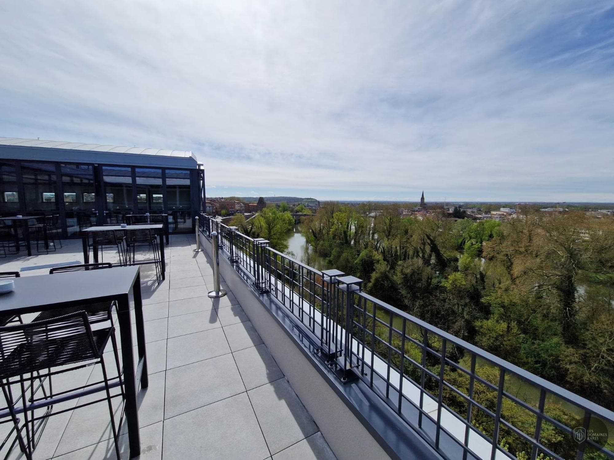 Vue extérieure de l'hôtel Dali Hôtel à Perpignan en Occitanie