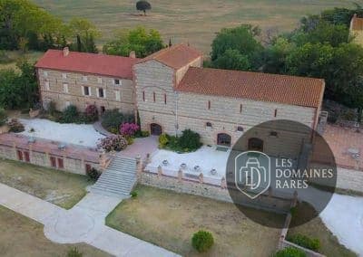 Vue extérieure du domaine Domaine Belric à Montescot en Occitanie