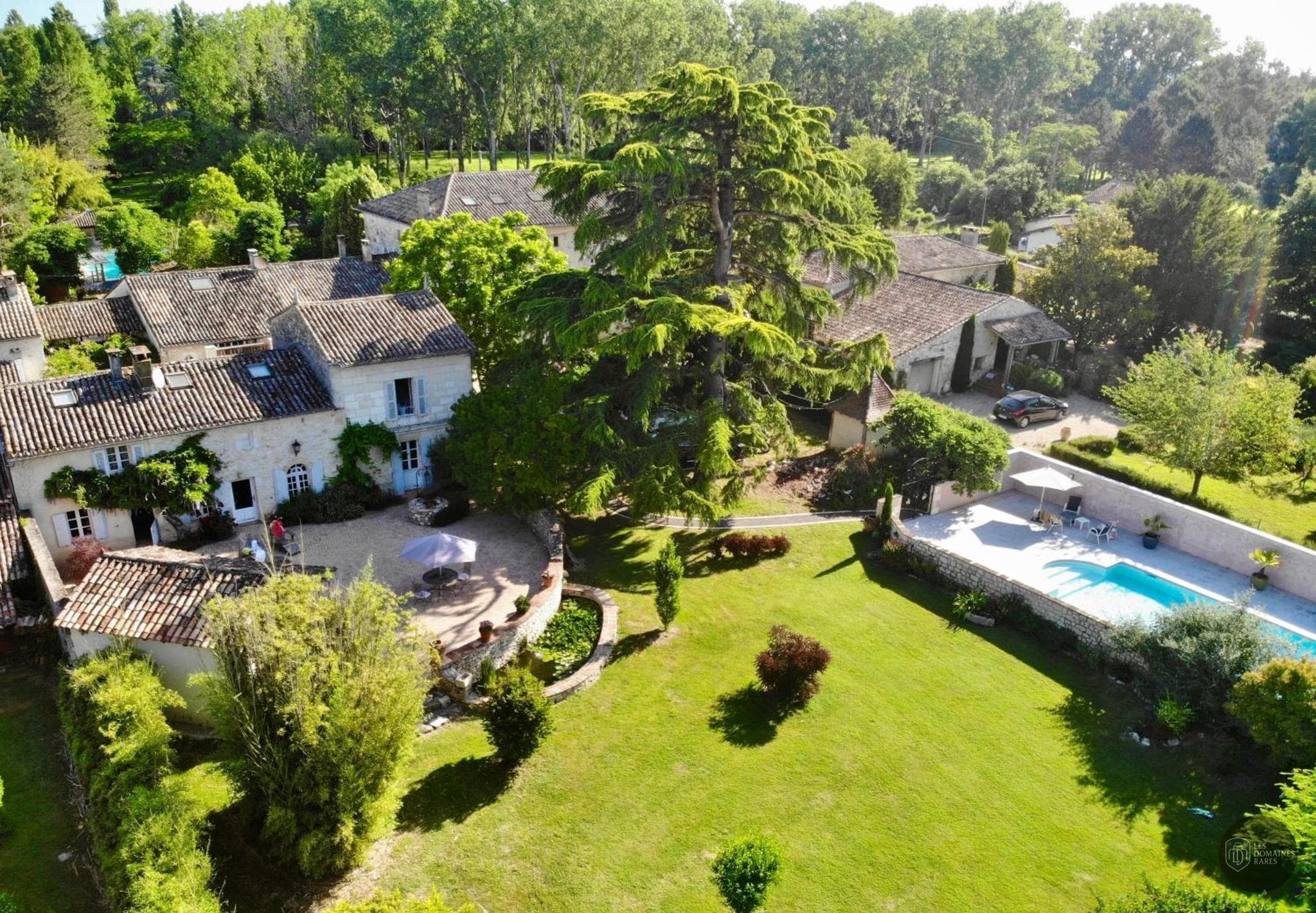 Vue extérieure du domaine Domaine Jas Monges en Provence-Alpes-Côte d'Azur