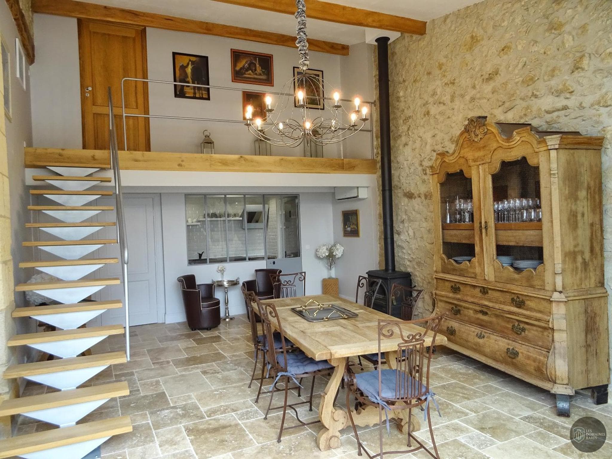 Vue extérieure du domaine Domaine La Bastide en Île-de-France