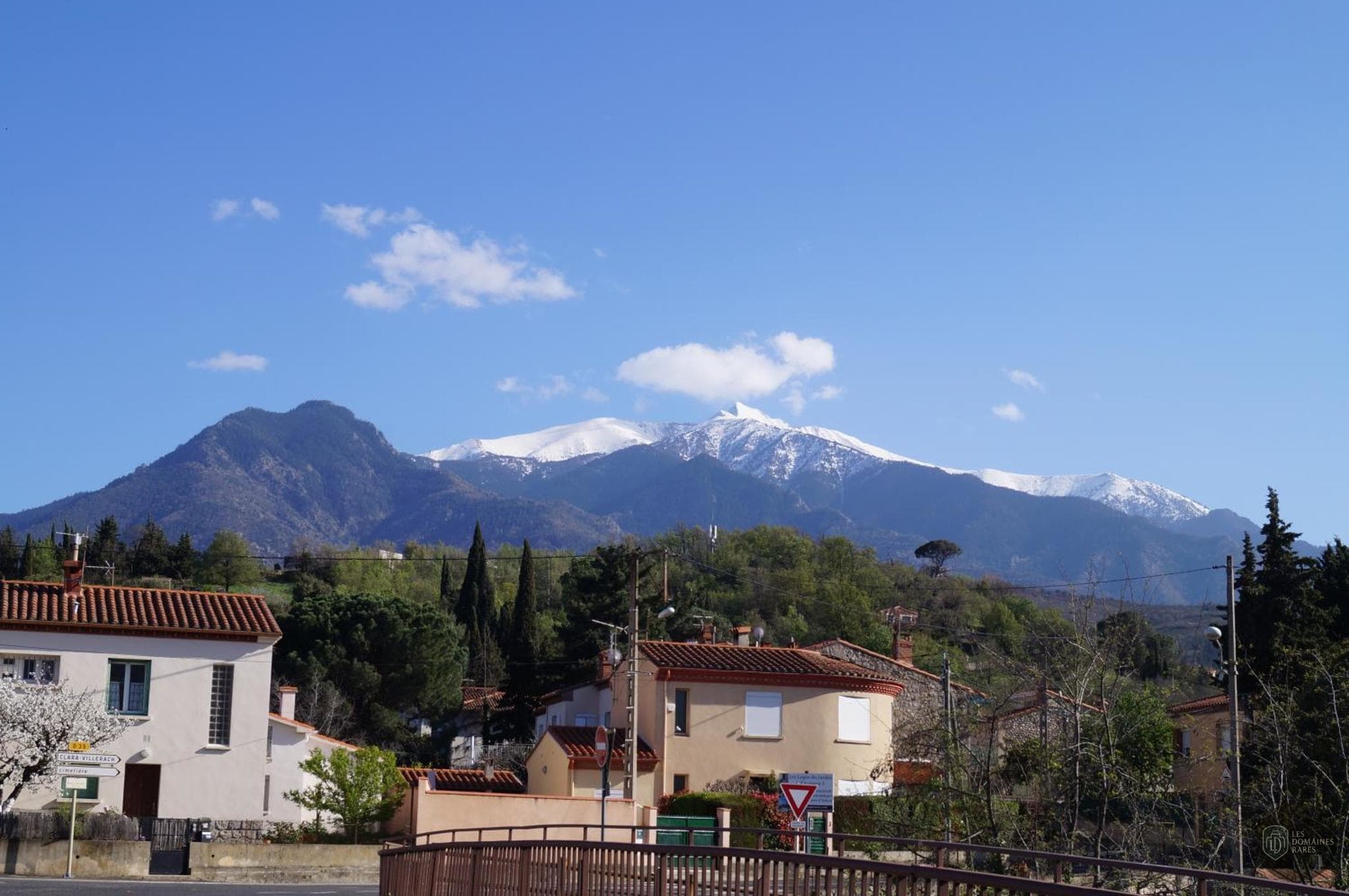 Vue extérieure du domaine Domaine La Diligence en Auvergne-Rhône-Alpes