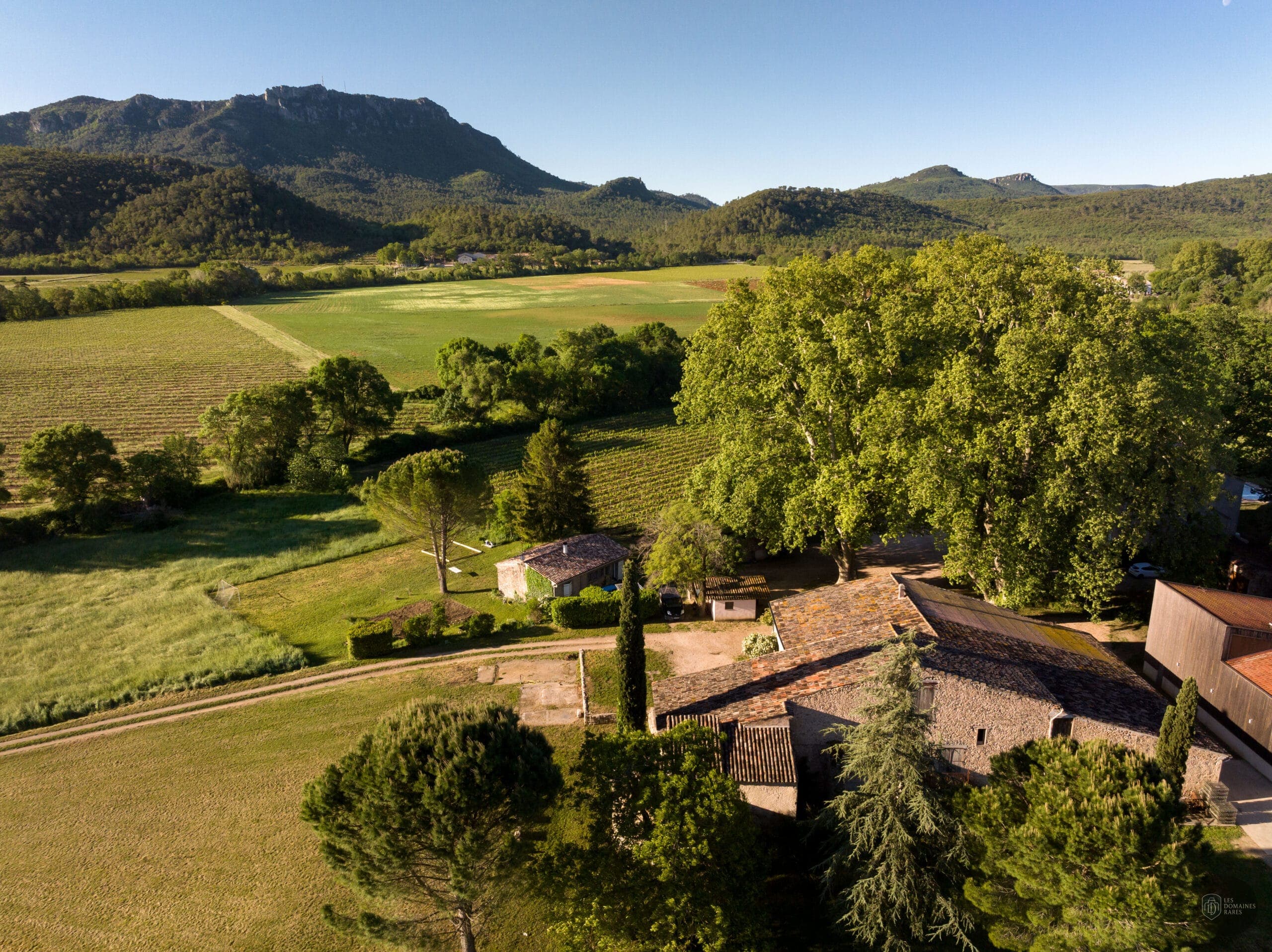 Vue extérieure du domaine Domaine La Gayolle en Provence-Alpes-Côte d'Azur