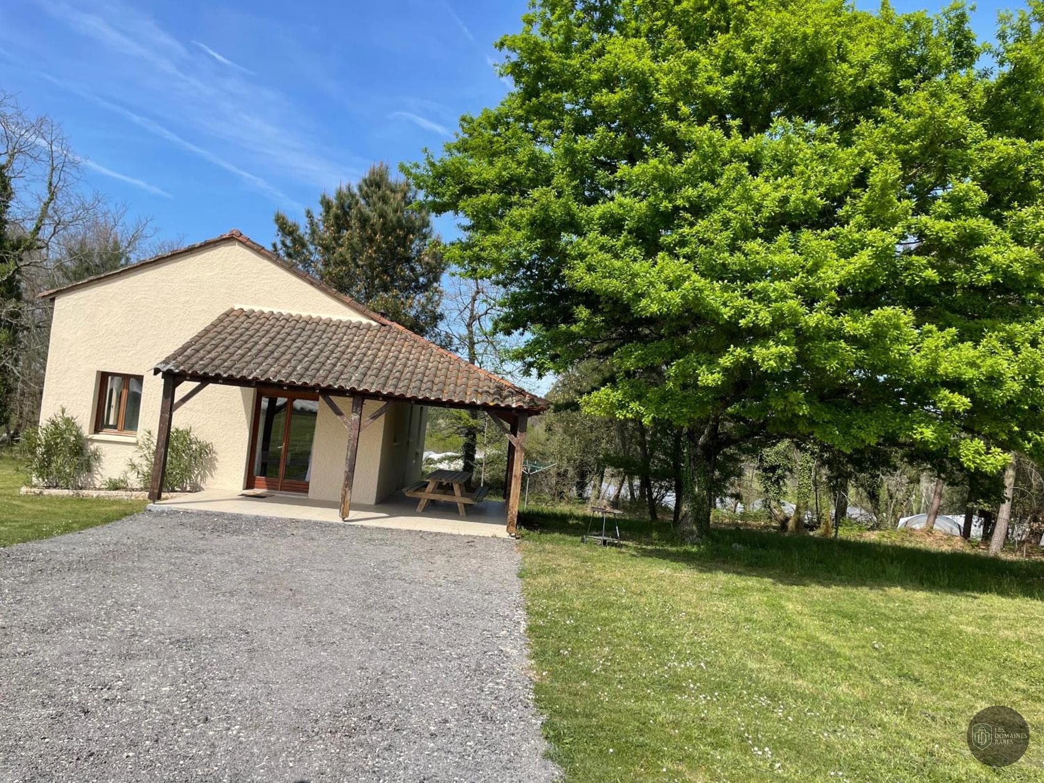 Vue extérieure du domaine Domaine Lacampagne en Nouvelle-Aquitaine