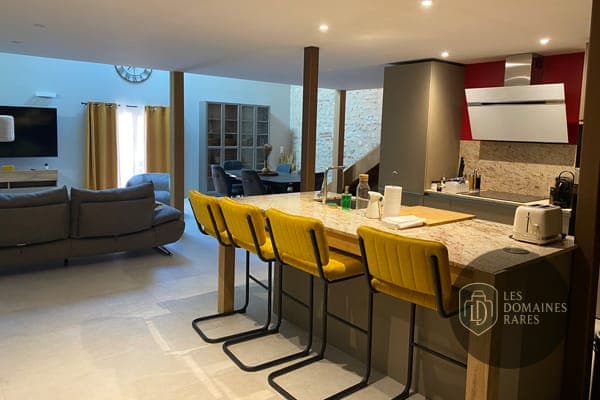 Espace intérieur du château Domaine Lauriga en Occitanie