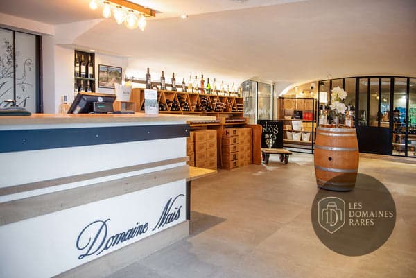 Espace intérieur du domaine Domaine Naïs à Rognes en Provence-Alpes-Côte d'Azur